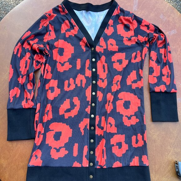 Size L Women's Button Front‎ Cardigan Sweater Leopard Pink Black Long Sleeve - Picture 1 of 5